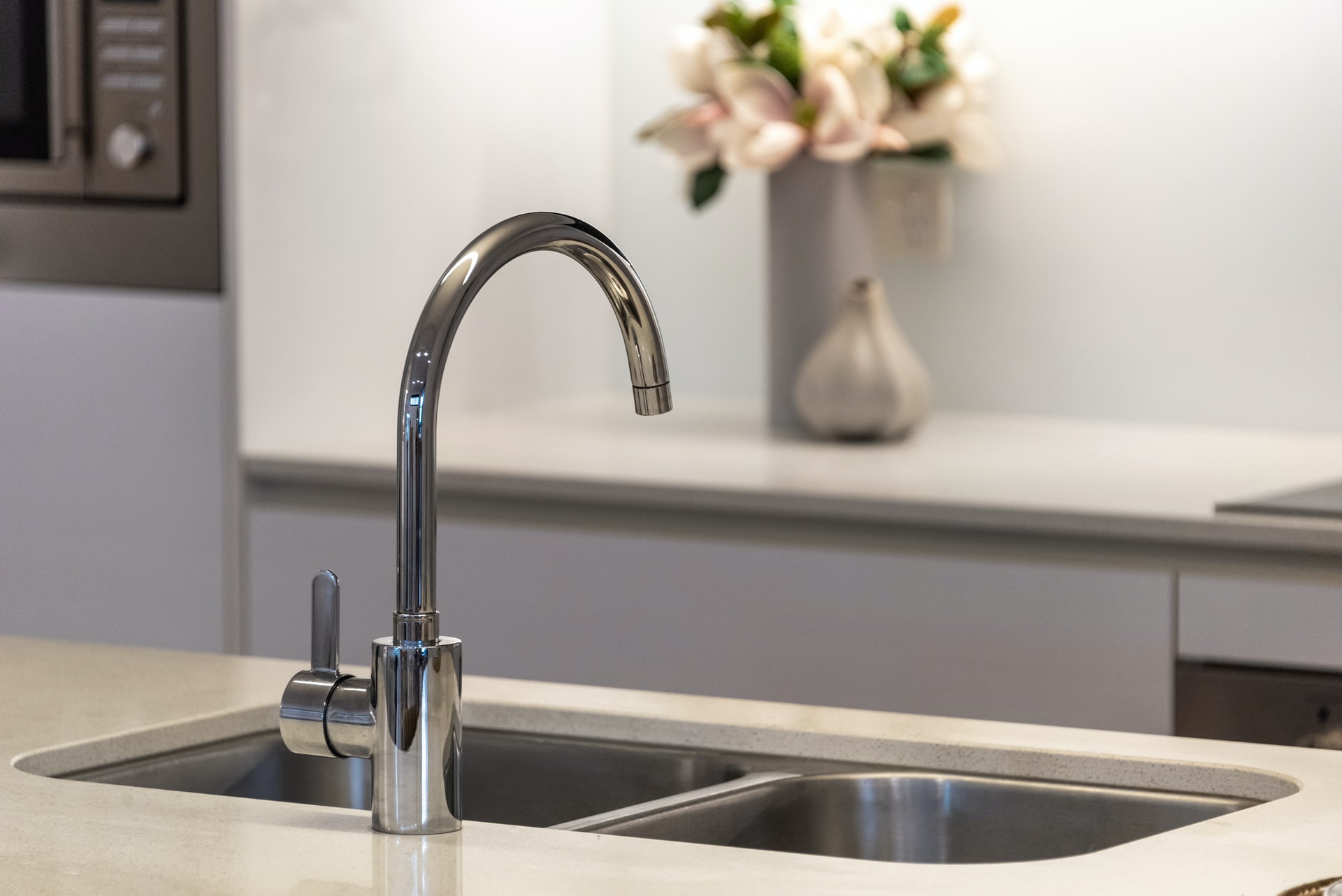 Choosing a New Kitchen Sink If You Are Kitchen Remodeling