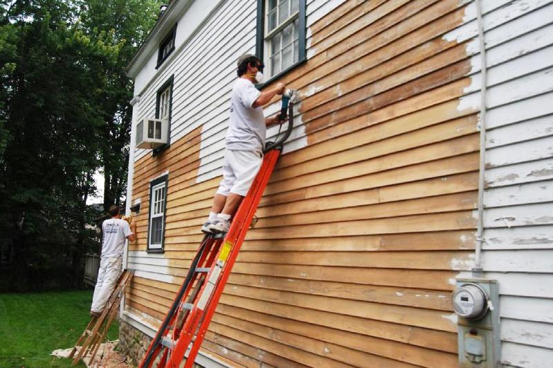 5 Reasons You Should Repaint Your Home Exterior