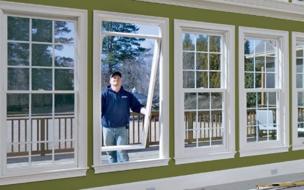 4 Qualities To Look For In Window And Door Replacement Companies